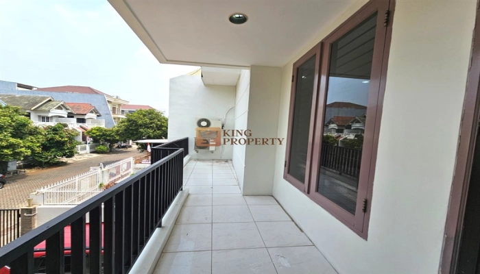 Jakarta Utara Disewa Rumah 2 Lantai Minimalis Camar Permai PIK Rapi Nyaman 13 21