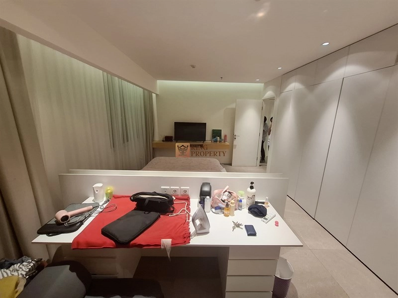 Jakarta Barat Disewakan 1BR AKR Gallery West – Scandinavian Minimalist, Unit Luas Convert 2BR Hook    21 21