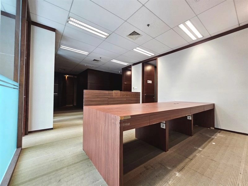 Jakarta Selatan Lokasi Emas, Dijual Office Space Equity Tower SCBD Interior 221m2 22 21