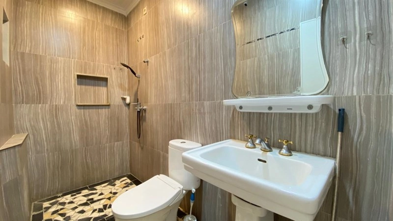 Jakarta Pusat Hot Deal! Rumah Modern Minimalis Jakarta Pusat – Dekat ITC & Pasar Pagi Mangga Dua, Dekat ITC Mangga Dua & WTC Mangga Dua, Pasar Mangga Dua, SMA Negeri 1 Jakarta, RS Husada Mangga Besar 21 21