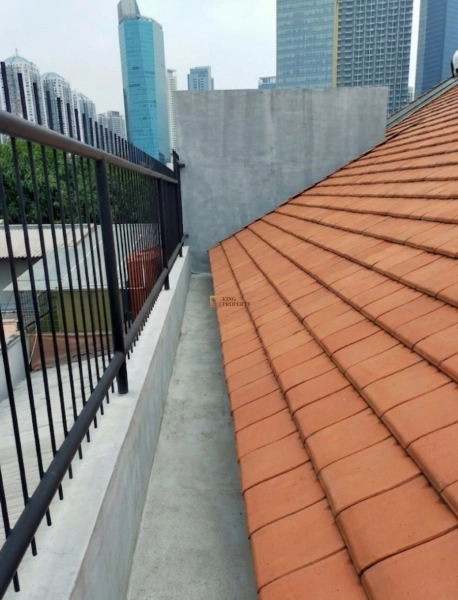 Jakarta Barat Rumah Modern Luxury Tropical Dijual 2,5 Lantai Seberang Central Park Mall & Central Park Mall 2, Tomang Strategis 22 22