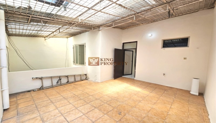 Jakarta Utara Disewa Rumah 2 Lantai Minimalis Camar Permai PIK Rapi Nyaman 14 22