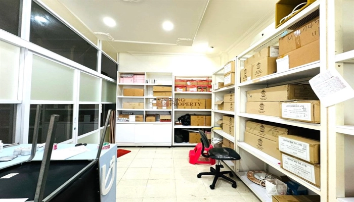 Jakarta Selatan Minimalis Classic, Dijual Ruko Crown Palace Lokasi Strategis 238m2  24 23