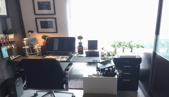 Central Park Dijual 3BR Central Park Residences Modern Contemporary Luxury Monochrome Elegant, Dekat Mall Central Park & Central Park 2 Jakarta Barat 23 24