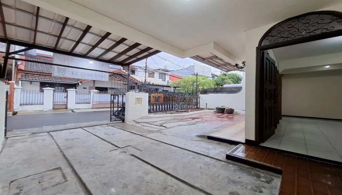 Jakarta Barat Disewakan Rumah Minimalis Full Renov Kebon Jeruk Baru, Lingkungan Aman dan Bebas Banjir   27 26