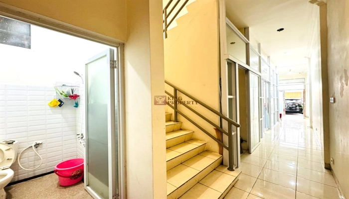 Jakarta Selatan Minimalis Classic, Dijual Ruko Crown Palace Lokasi Strategis 238m2  27 26