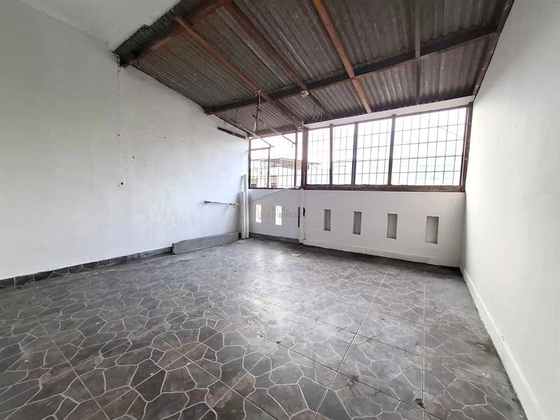 Jakarta Barat Disewakan ruko 3 lantai Jelambar – dekat Central Park Mall & kampus besar, lokasi strategis! 26 26