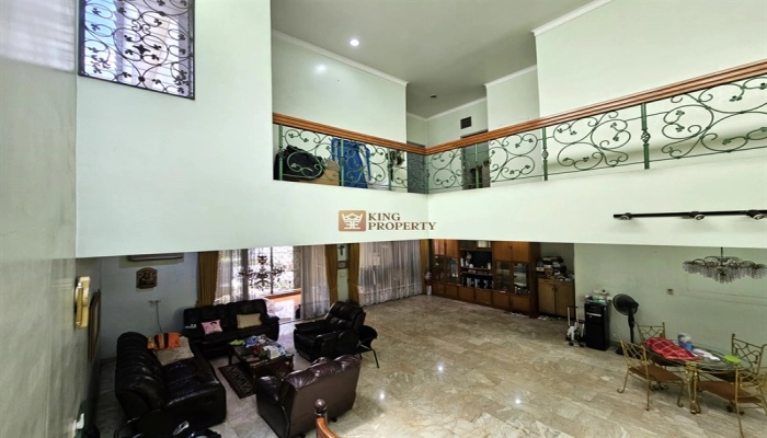 Jakarta Barat Dekat Tol Kebon Jeruk, Dijual Rumah Tosiga Strategis di Duri Kepa SHM 29 28