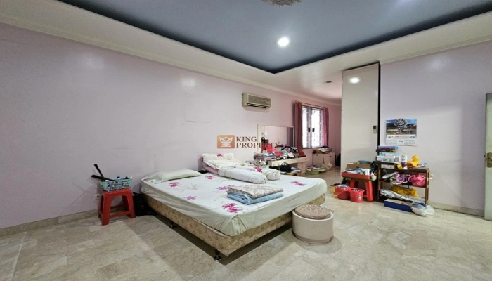 Jakarta Barat Dekat Tol Kebon Jeruk, Dijual Rumah Tosiga Strategis di Duri Kepa SHM 30 29