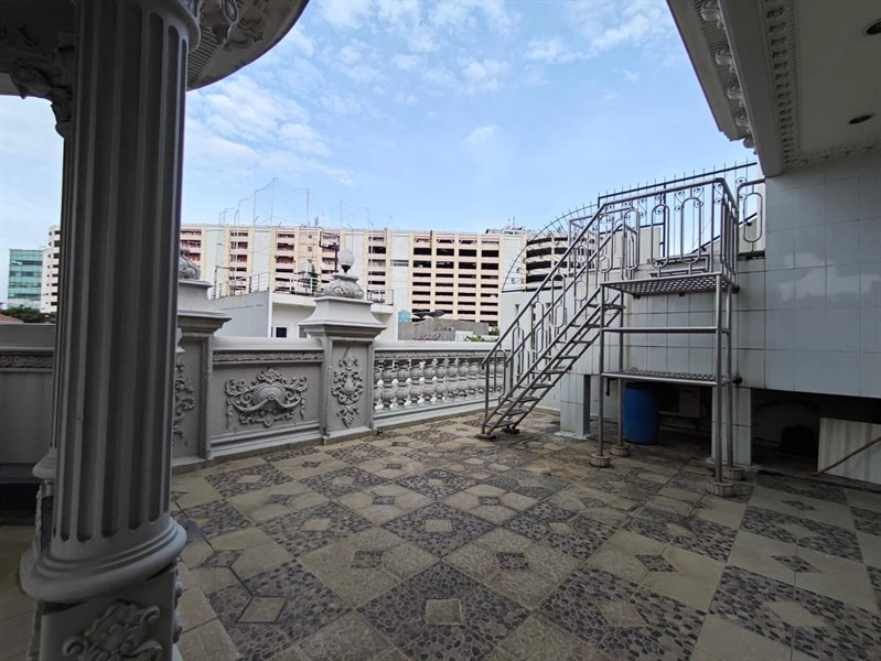 Jakarta Pusat Rumah Mewah Mangga Dua Classic European 4,5 Lantai – Dekat ITC Mangga Dua & WTC Mangga Dua, Pasar Mangga Dua, SMA Negeri 1 Jakarta, RS Husada Mangga Besar 28 29
