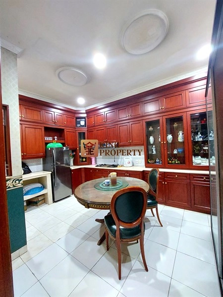 Jakarta Pusat Furnish Terawat! 2 Lantai Rumah Kartini Area Sawah Besar Jakarta Pusat<br> 27 3