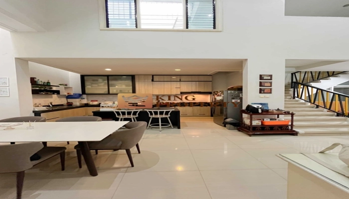 Jakarta Barat Tinggal Rapi! Rumah 2 Lantai Gaya Modern di Villa Tomang Mas SHM 20 3