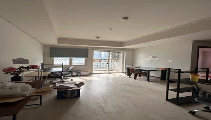 Royal Mediterania Royal Medit 2BR Full Furnish – Unit Luas Hadap Timur, Dekat Central Park & Taman Anggrek  3 3