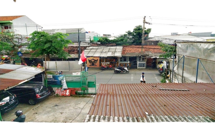 Jakarta Barat Tanah Berikut Bangunan Ex Bengkel Kalideres Lokasi Pinggir Jalan<br> 4 3