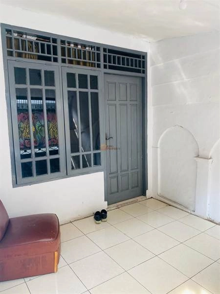 Jakarta Barat Dijual Rumah Estetik Modern Tropical Dekat BINUS Rawa Belong Cocok untuk Guest House & Kos Eksklusif 3 3