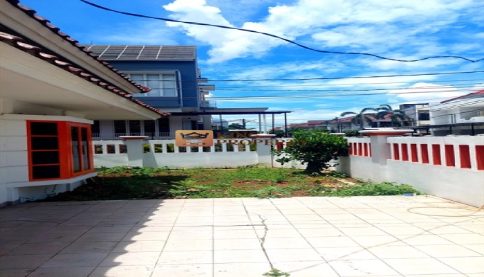 Jakarta Barat Rumah Hook! Disewa 261m2 Citra Garden 3 Sejuk Asri Rapi Terawat<br> 4 3