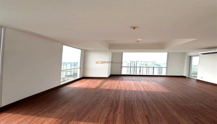 Jakarta Pusat Bangun Setiap Hari dengan View Golf & City Skyline Dijual 2BR Apartemen Springhill Royale Suites  4 3