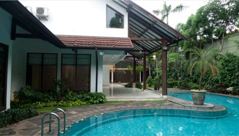 Jakarta Selatan Rumah Eksklusif Kemang – Selangkah ke AIS, NZ School, HighScope  33 32