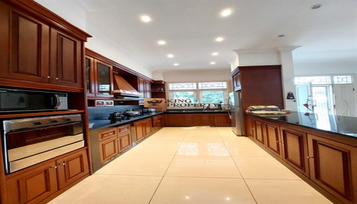 Jakarta Utara Unit Corner, Rumah Muara Karang American Classic Siap Huni 4 4