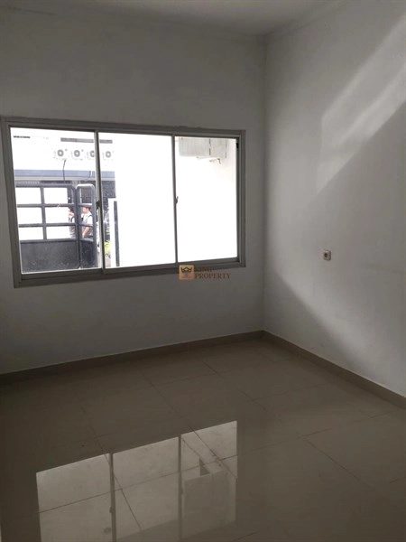 Jakarta Barat Dekat Bank BCA, Disewakan 1,5 Lantai Rumah Tanjung Duren Timur 5 4
