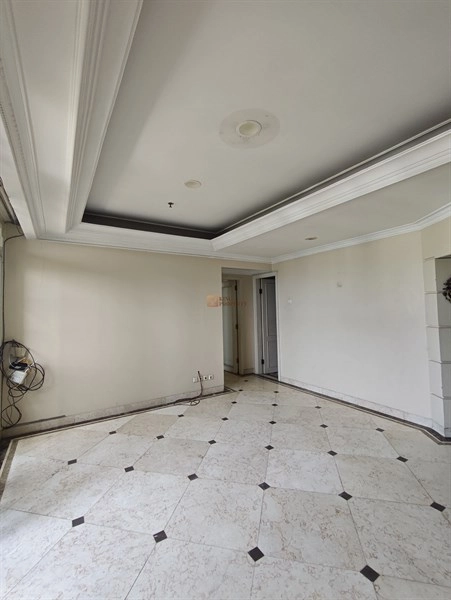 Jakarta Barat Elegant Classic 2BR Apartment Slipi 118m² – Prime Location Near Sudirman, Senayan & Central Park 4 4