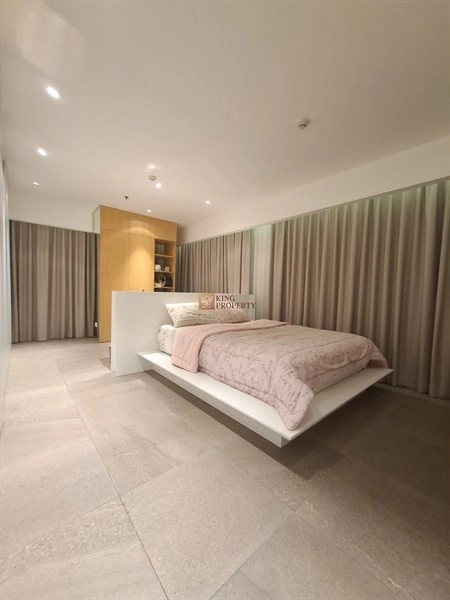 Jakarta Barat Disewakan 1BR AKR Gallery West – Scandinavian Minimalist, Unit Luas Convert 2BR Hook    4 4