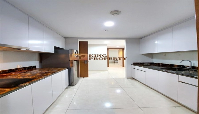 Taman Anggrek Residence Kesempatan Langka Townhouse 3BR Furnish dengan Private Lift Strategis 5 4