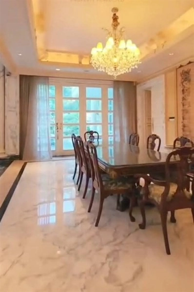 Jakarta Selatan Dijual Cepat Rumah Pondok Indah Golf Jakarta Selatan — Modern Contemporary Tropical Luxury, Dekat Pondok Indah Mall, JIS & RSPI    4 4