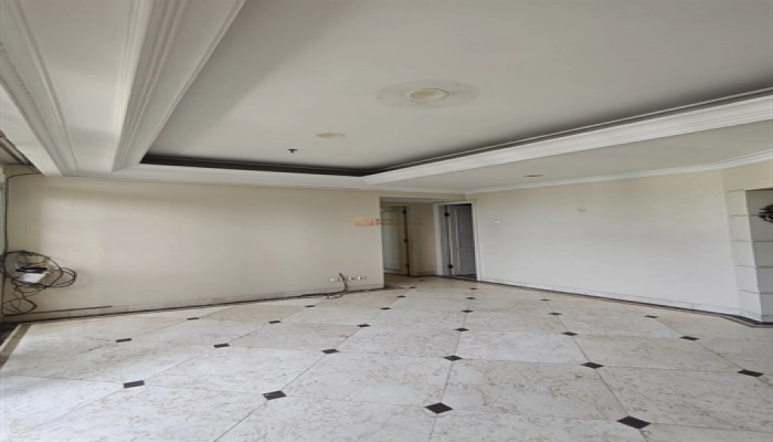 Jakarta Barat Elegant Classic 2BR Apartment Slipi 118m² – Prime Location Near Sudirman, Senayan & Central Park 4 4