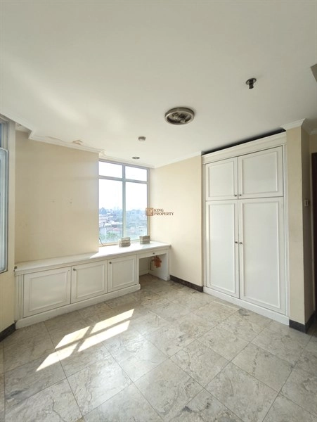 Jakarta Barat 3BR Apartemen Slipi Harga Best Deal! Luas, Banyak Cahaya, Dekat Central Business District Sudirman 4 4