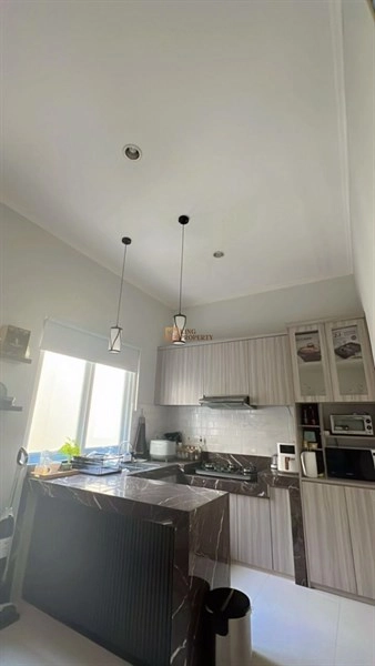 Bodetabek Lokasi Strategis, Rumah Green Bintaro Indah 2 Lantai Furnish SHM 5 4