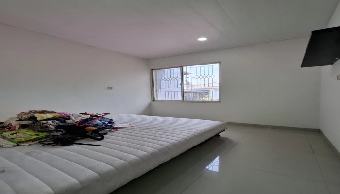 Jakarta Barat Dijual Rumah Hoek 2 Lt Selesai Renov 9x16 puri mansion Jakarta Barat 10 5