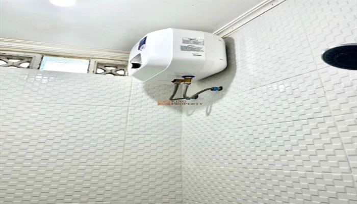 Bodetabek Peluang Investasi! Rumah Kost + Kios di Depok, Terawat & SHM 6 5