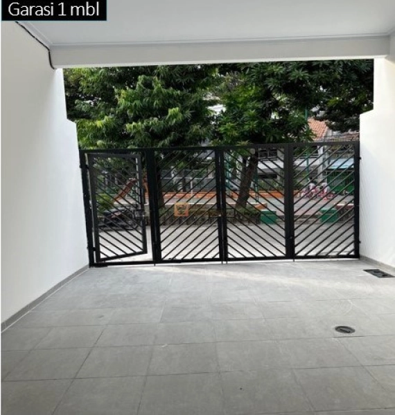 Jakarta Barat Hanya 4 Unit, Rumah 3 Lantai Tanjung Duren Barat, Harga Termurah SHM 5 5