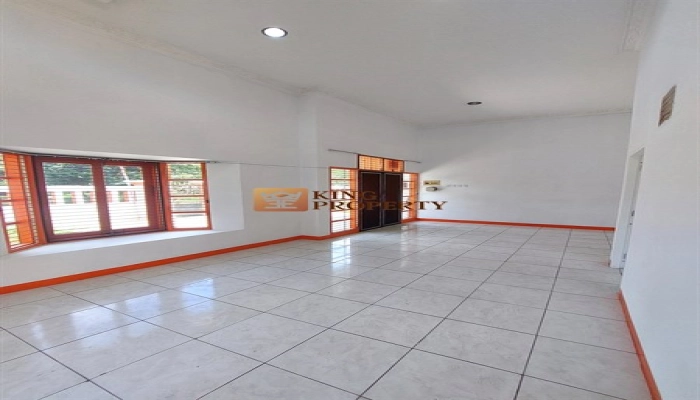 Jakarta Barat Rumah Hook! Disewa 261m2 Citra Garden 3 Sejuk Asri Rapi Terawat<br> 6 5