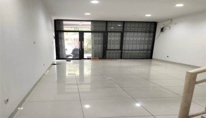 Jakarta Barat Ruko Siap Usaha di Taman Aries Meruya  2,5 Lantai + Rooftop Area Puri Indah<br> 6 6