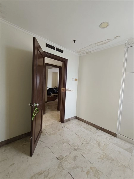 Jakarta Barat Spacious 3BR Apartment Slipi 118m² – Prime Location Near Sudirman, Senayan & Central Park Area 6 6