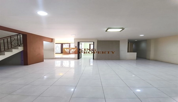 Jakarta Barat Hunian Strategis! Rumah 2 Lantai di Ratu Cempaka Timur II SHM 22 6