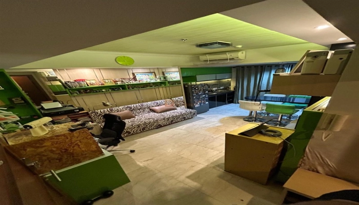 Royal Mediterania Royal Mediterania 2BR – Industrial Loft + Moody Lighting, Siap Huni | Dekat Neo Soho & APL Tower 6 6