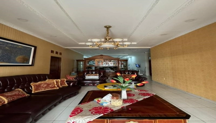 Jakarta Selatan Luxury Living! Rumah 535m² di Kemang Timur – Interior Klasik SHM 1 6