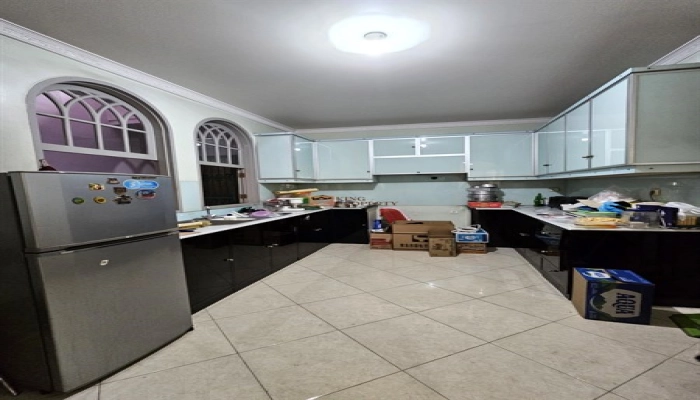 Jakarta Barat Dekat Tol Kebon Jeruk, Dijual Rumah Tosiga Strategis di Duri Kepa SHM 7 6