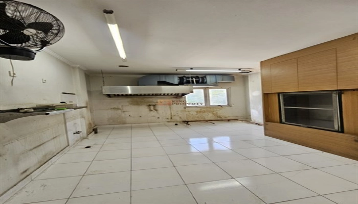 Jakarta Pusat Langka! Ruko 5 Lantai Furnish Cocok untuk Café, Resto, dan Bisnis 7 6
