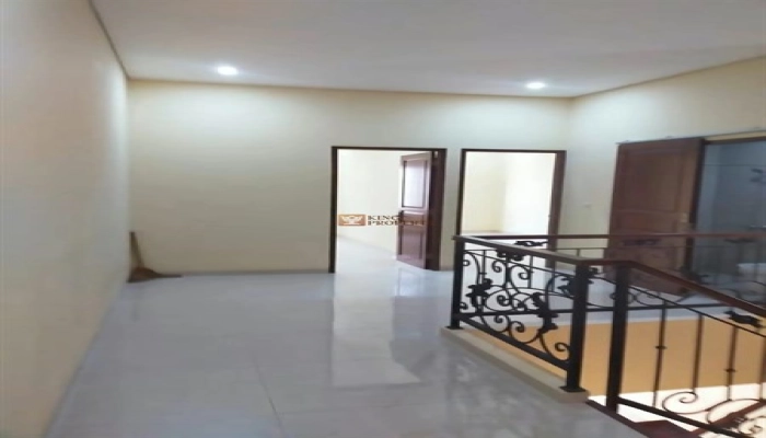 Jakarta Barat Dijual Rumah Kemanggisan Ilir 2 Lantai Dekat Binus & Central Park  8 7