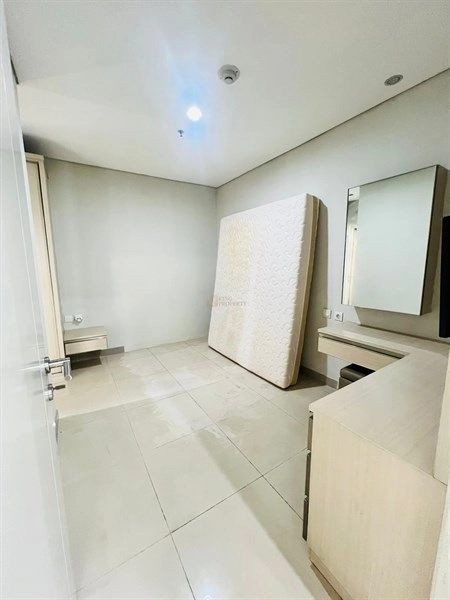 Madison Park Disewakan 2BR Madison Park HOOK Modern Minimalist Contemporary City View Dekat Central Park & Taman Anggrek 7 7