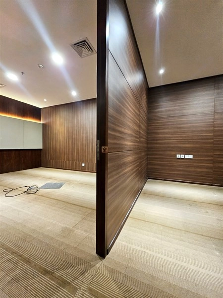 Jakarta Selatan Lokasi Emas, Dijual Office Space Equity Tower SCBD Interior 221m2 9 8