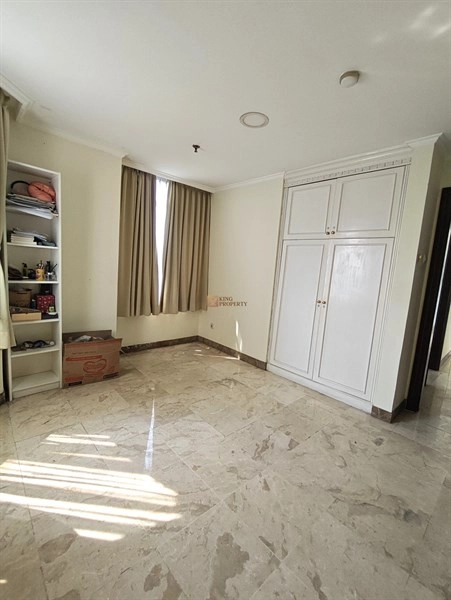 Jakarta Barat Spacious 3BR Apartment Slipi 118m² – Prime Location Near Sudirman, Senayan & Central Park Area 8 8