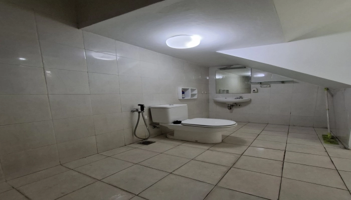 Jakarta Barat Dijual Rumah Hoek 2 Lt Selesai Renov 9x16 puri mansion Jakarta Barat 14 9