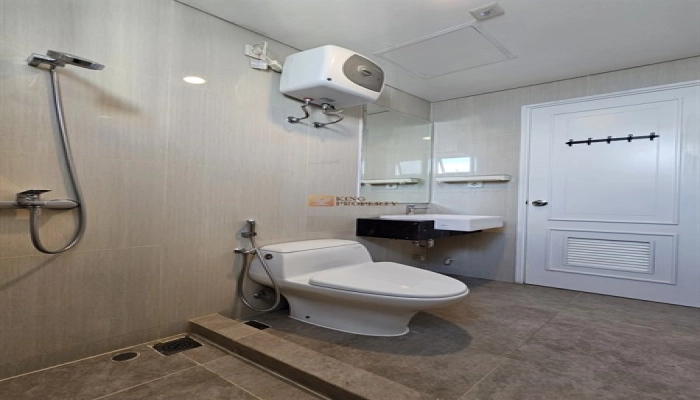 Madison Park Interior Modern, 3BR Condominium Grand Madison Dekat UKRIDA 10 9