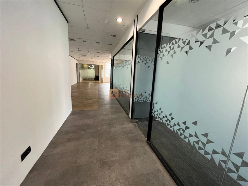 Jakarta Selatan Office Space Menara Sudirman SCBD Semi Furnish 300m² – City View GBK & FX Sudirman  9 9