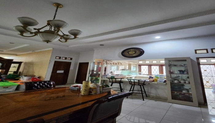 Jakarta Selatan Luxury Living! Rumah 535m² di Kemang Timur – Interior Klasik SHM 10 9